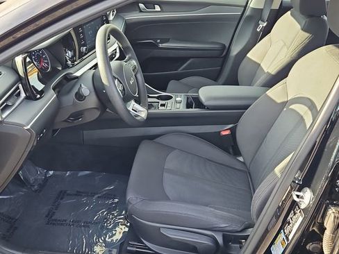 Used 2023 Kia K5 LXS image 11