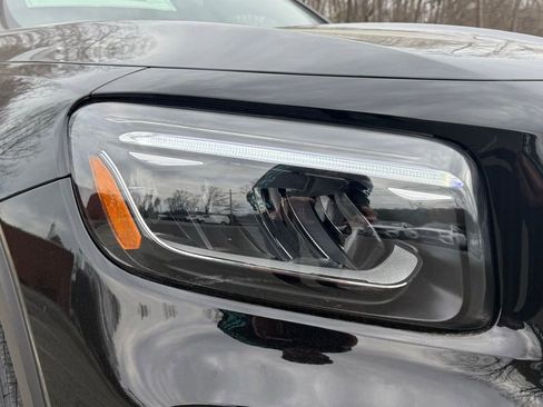 New 2026 Mercedes-Benz GLB 250 4MATIC image 11