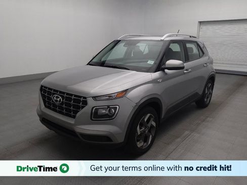 Used 2024 Hyundai Venue SEL FWD image 1