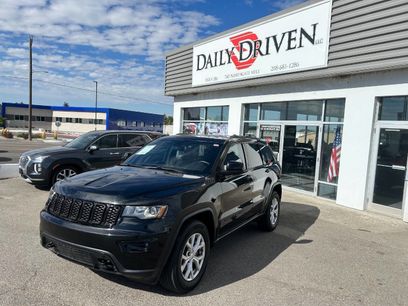 Used 2018 Jeep Grand Cherokee Laredo