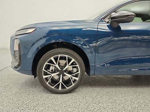 New 2026 Audi Q3 quattro 2.0T AWD/4WD image 15