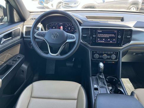 Used 2023 Volkswagen Atlas Cross Sport SE w/ Black Wheel Package FWD image 7