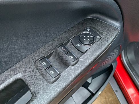 Used 2020 Ford EcoSport SE image 22