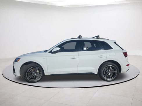 Used 2023 Audi Q5 e Premium Plus w/ Premium Plus Package image 4