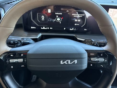 New 2026 Kia Sorento SX Prestige w/ Olive Brown Leather Package image 28