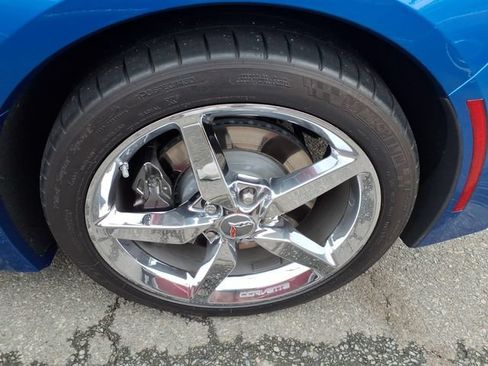 Used 2015 Chevrolet Corvette Stingray Coupe w/ 2LT Preferred Equipment Group RWD image 12