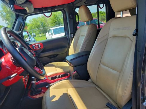 Used 2018 Jeep Wrangler Unlimited Rubicon w/ Dual Top Group AWD/4WD image 5