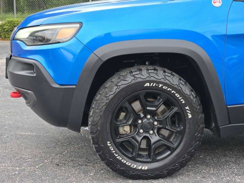 Used 2019 Jeep Cherokee Trailhawk w/ Comfort/Convenience Group image 8