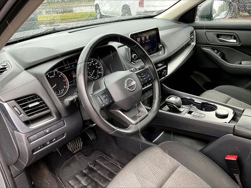 Used 2025 Nissan Rogue SV AWD/4WD image 8