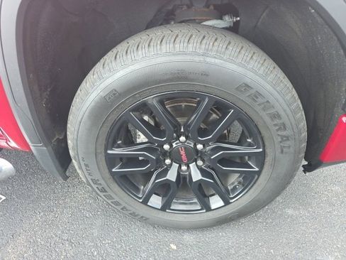 Used 2019 GMC Sierra 1500 Elevation w/ Elevation Value Package image 9