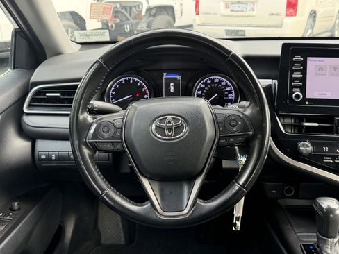 Used 2021 Toyota Camry SE FWD image 34