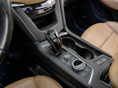 Used 2020 Cadillac XT5 Sportv w/ Platinum Package image 13