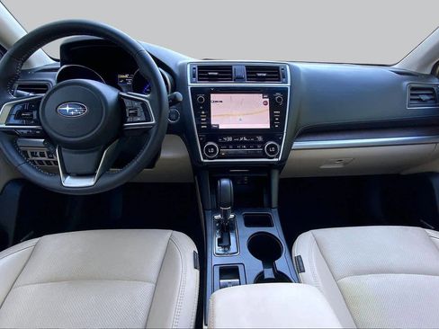 Used 2018 Subaru Outback 2.5i Limited AWD/4WD image 16
