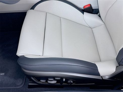 Used 2026 Porsche 911 Carrera 4S image 15