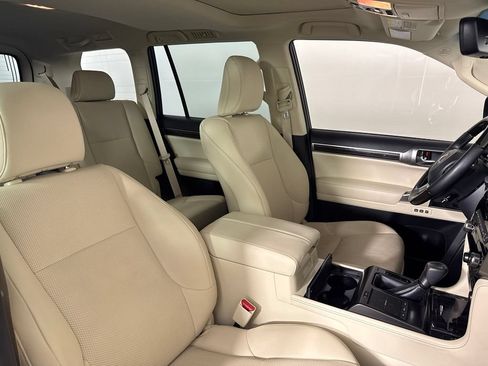 Used 2023 Lexus GX 460 Premium AWD/4WD image 16