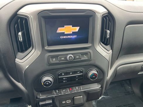Used 2021 Chevrolet Silverado 1500 Custom Trail Boss w/ LPO, Dark Essentials Package AWD/4WD image 31