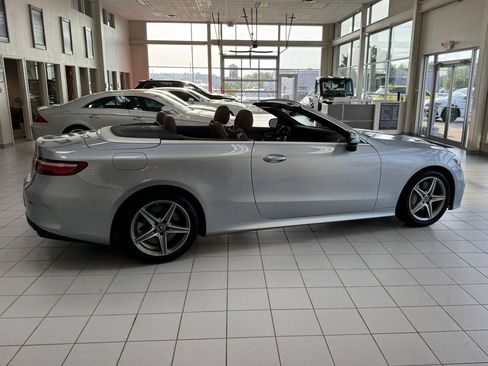 Used 2019 Mercedes-Benz E 450 4MATIC Cabriolet image 8