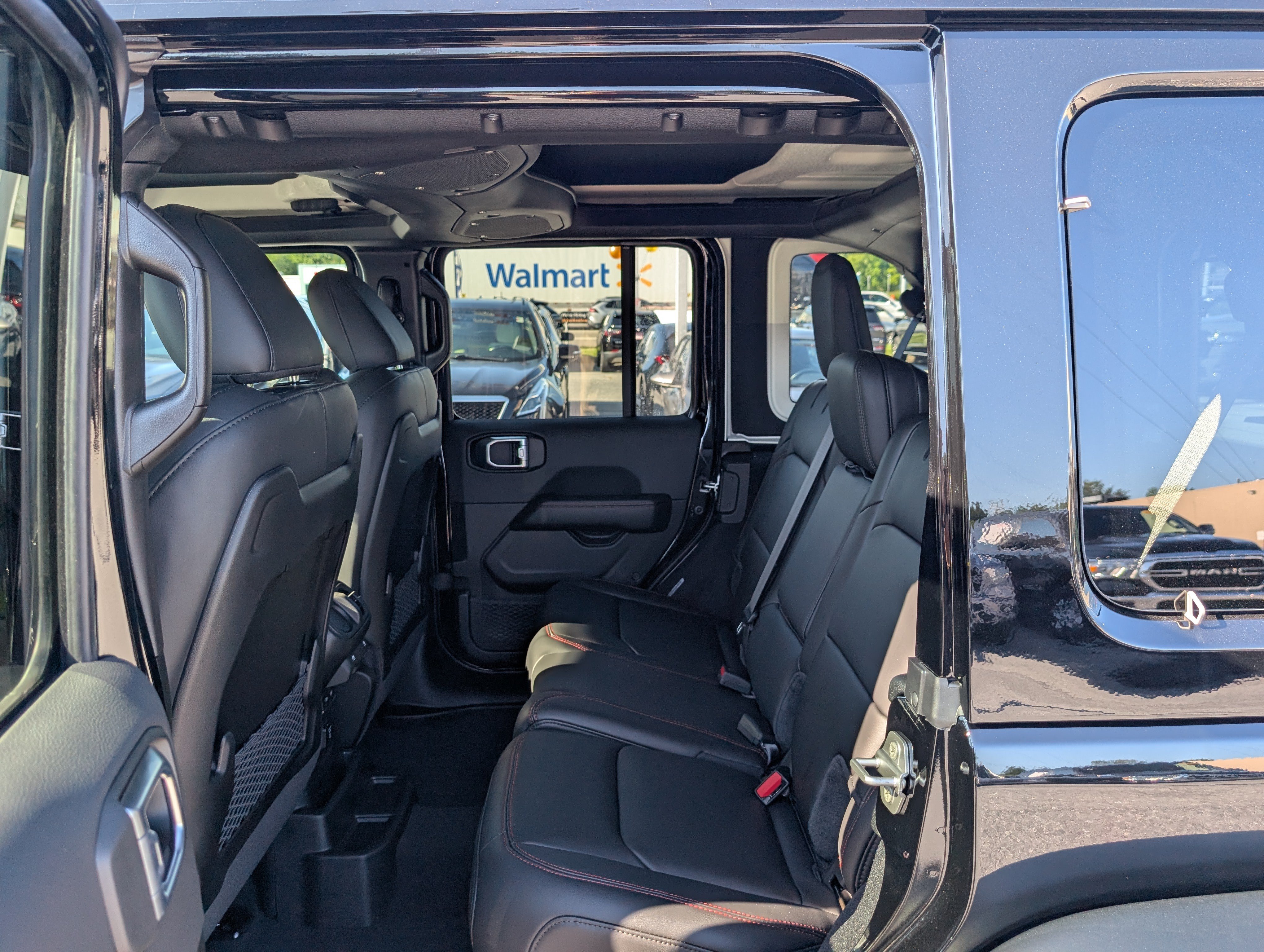New 2026 Jeep Wrangler Unlimited Rubicon AWD/4WD image 14