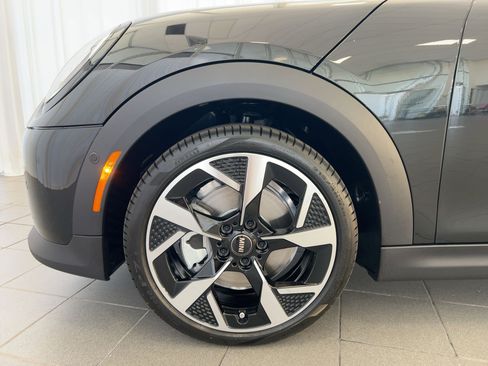 New 2026 MINI Cooper 2-Door Hardtop image 12