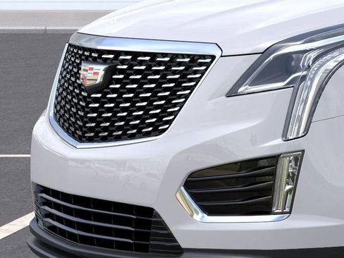 New 2025 Cadillac XT5 Luxury image 13