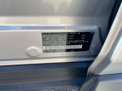 Used 2025 Toyota RAV4 LE image 27