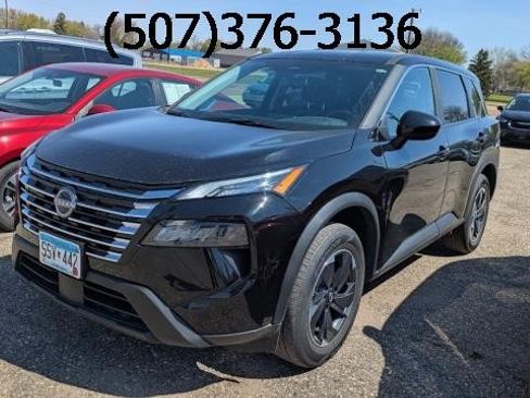 Used 2025 Nissan Rogue SV AWD/4WD image 1