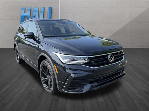Certified 2024 Volkswagen Tiguan SE R-Line AWD/4WD image 8