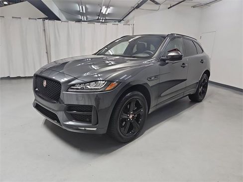 Used 2020 Jaguar F-PACE R-Sport image 4
