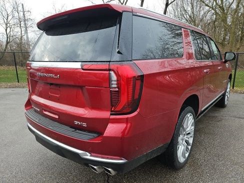 New 2026 GMC Yukon XL Denali w/ Sun & Power Step Package AWD/4WD image 5