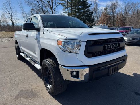 Used 2014 Toyota Tundra SR5 image 7