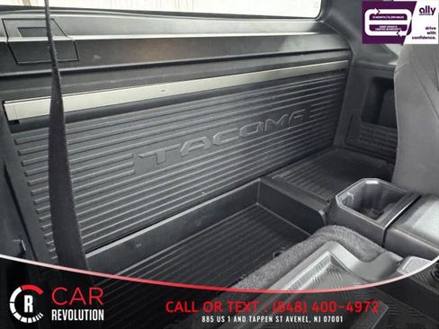 Used 2024 Toyota Tacoma SR image 40
