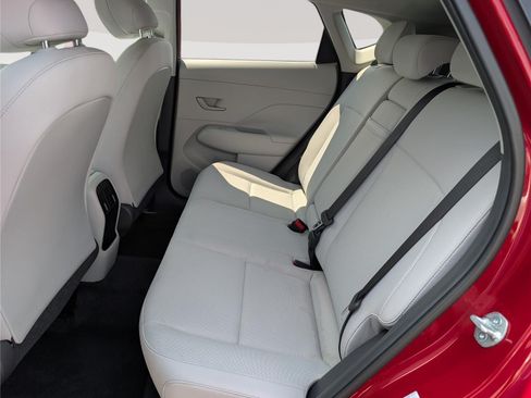Used 2025 Hyundai Kona SEL AWD/4WD image 13