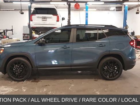 Used 2024 GMC Terrain SLE w/ Driver Convenience Package AWD/4WD image 46