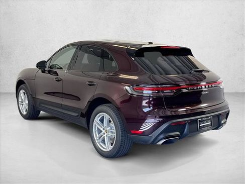 Used 2026 Porsche Macan AWD/4WD image 3