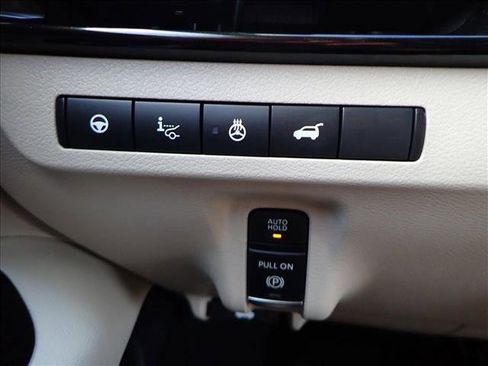 Used 2025 Nissan Murano Platinum w/ Cargo Package image 26