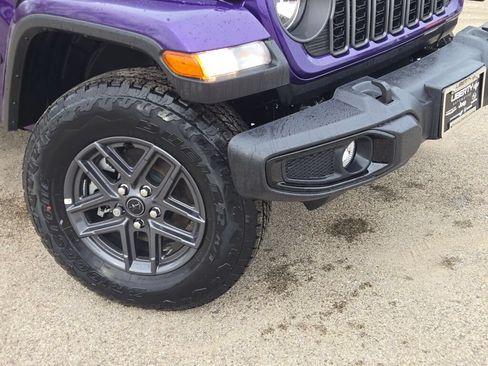 New 2026 Jeep Gladiator Sport AWD/4WD image 6