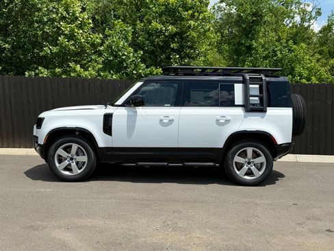 New 2026 Land Rover Defender 110 X-Dynamic SE AWD/4WD image 2