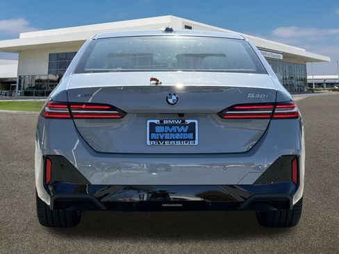 New 2026 BMW 530i xDrive w/ M Sport Package image 9
