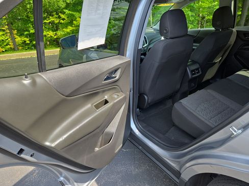 Used 2024 Chevrolet Equinox LT image 26