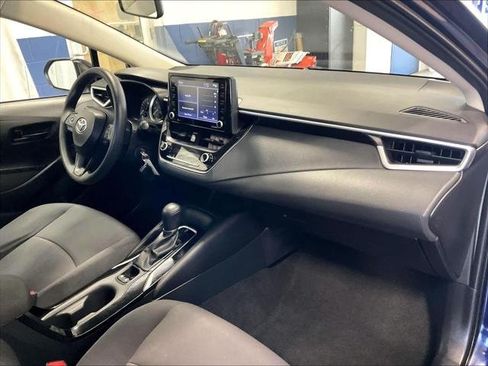 Certified 2022 Toyota Corolla LE FWD image 14