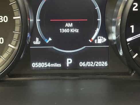 Used 2019 Land Rover Discovery Sport HSE AWD/4WD image 36