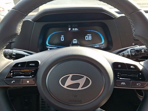 Certified 2025 Hyundai Elantra Sport FWD image 18
