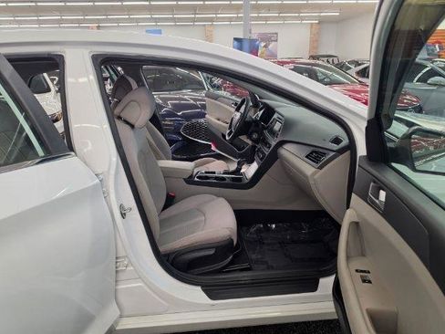 Used 2017 Hyundai Sonata ECO FWD image 31