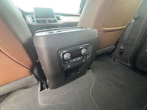 Used 2023 Chevrolet Tahoe High Country w/ Premium Package 2 AWD/4WD image 21