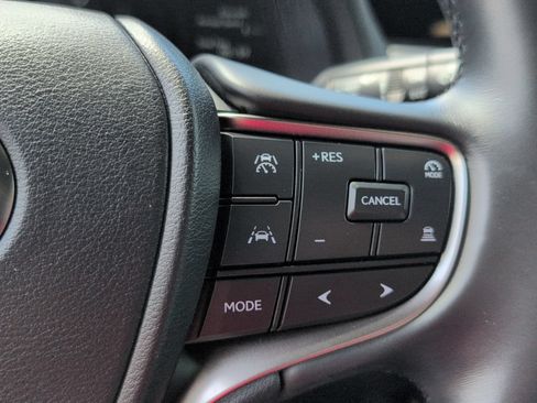 Used 2025 Lexus UX 300h FWD w/ Accessory Package (Z1) image 18
