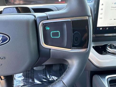 Certified 2025 Ford Expedition Active AWD/4WD image 25