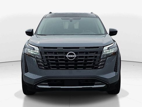 New 2026 Nissan Pathfinder Platinum FWD image 12