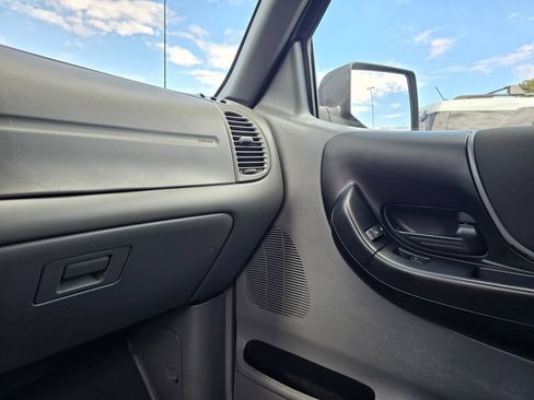 Used 2010 Ford Ranger XLT AWD/4WD image 27
