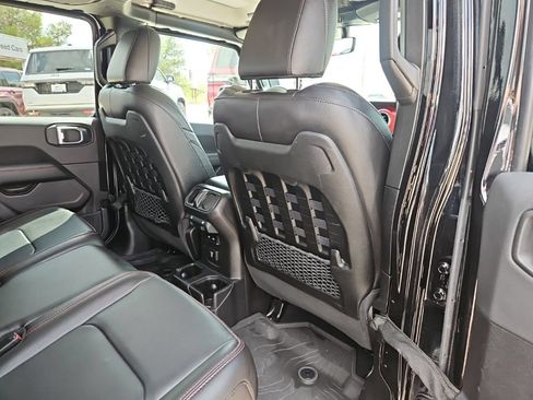 Used 2023 Jeep Gladiator Rubicon w/ Trailer Tow Package AWD/4WD image 25