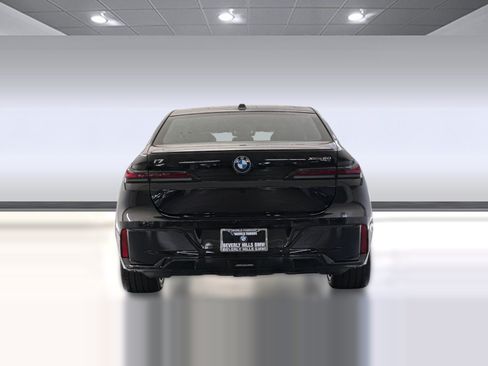 Used 2026 BMW i7 xDrive60 AWD/4WD image 9